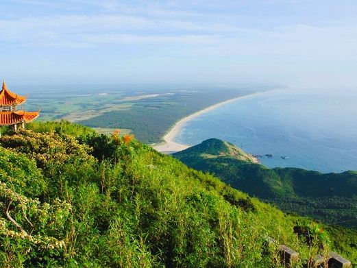 Tonggu Ling Scenic Area in Hainan