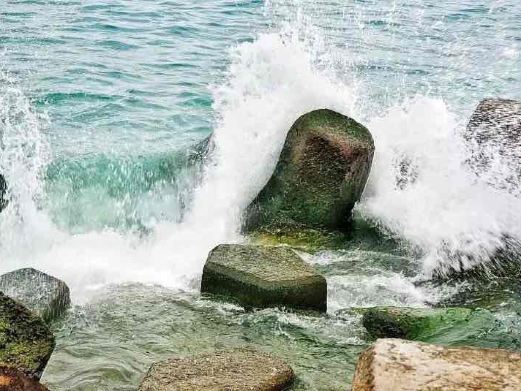 Nanbin Park: A Scenic Spot for Mountain and Sea Views