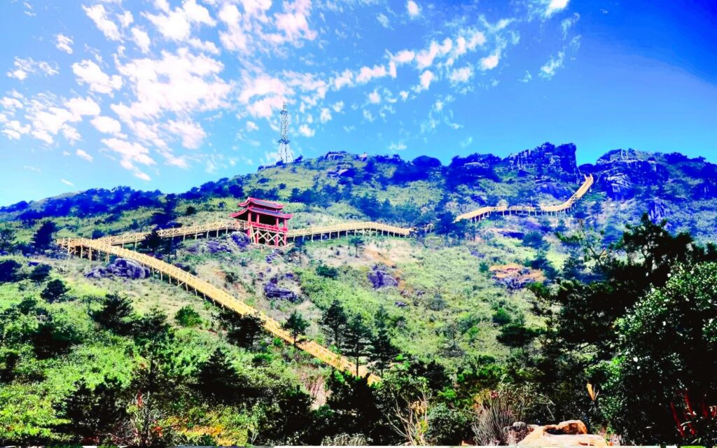 Jiuxian Mountain: A Majestic Natural Wonderland in Dehua, Fujian
